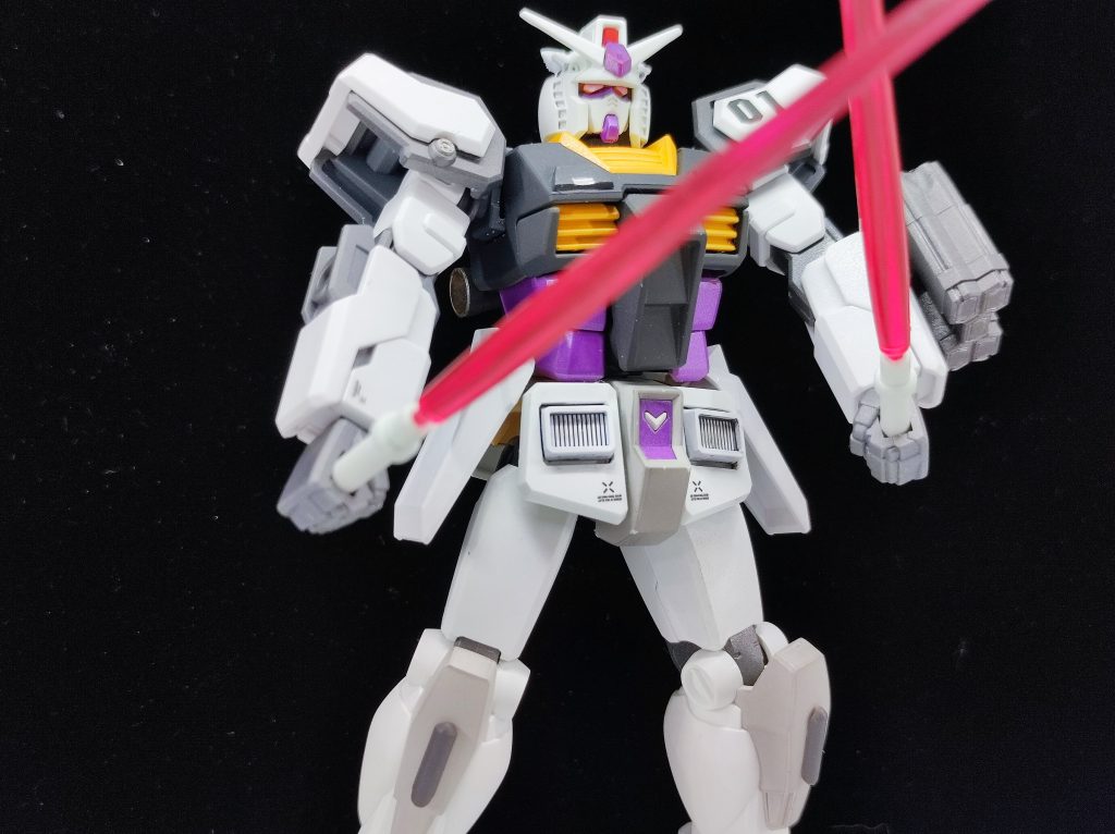 イタリアのイメージは正直沸かなかったので、スーパーカーみたいなカッコイイガンダムって感じ。