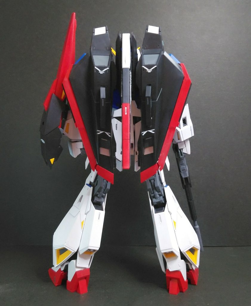 このキットで気になったのは、フライングアーマー基部のスライドレールが弱そうな気がしますが、どうなんでしょうかね…