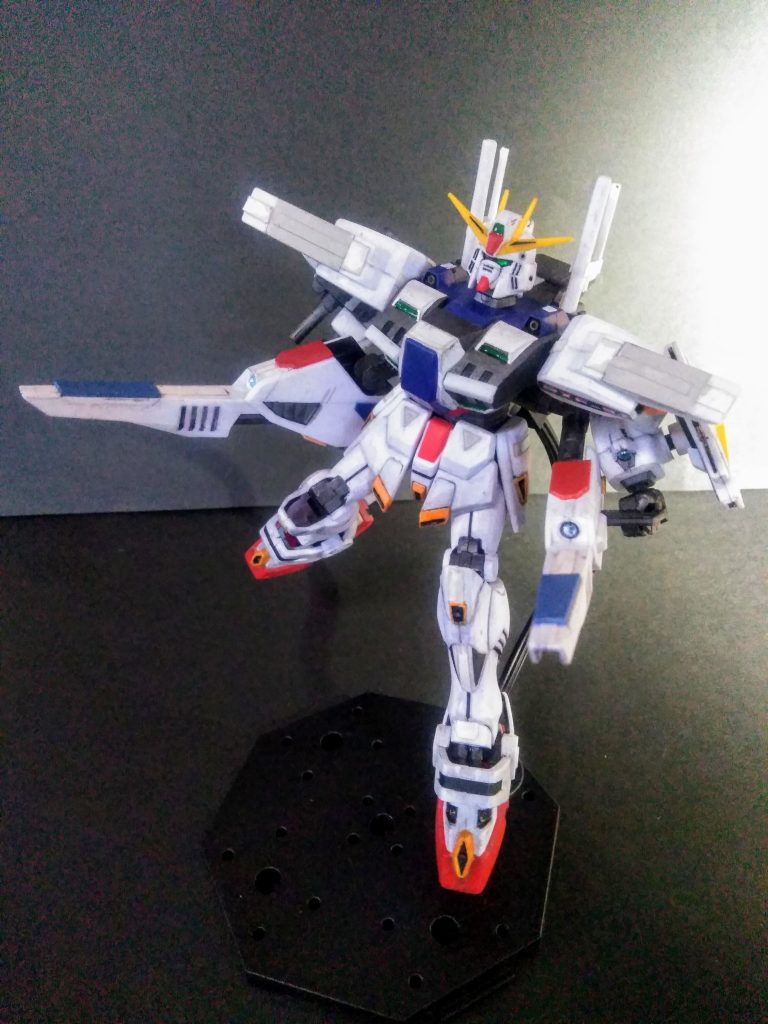 "ヴェスバー"射撃形態へ❗❗            以前のモノは"パイプ状"でしたが          コチラは外装を被せた様な形状です🧐うん❗コッチの方が強そうだっ❗🤤