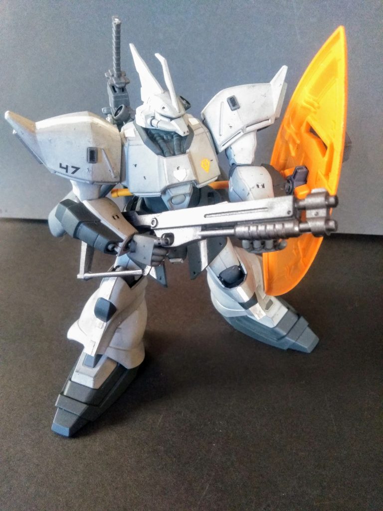 こんな感じで＂世界で二番目に大好き＂な『ゲルググ イェーガー』を弄ってミマシタ🤣射撃が下手な『天斗 特務中尉』は　　　　　　相も変わらず『ショット ガン』を好んで装備します😁実は｢UP主｣が『ショット ガン大好きマン』な、だけですけどね😋