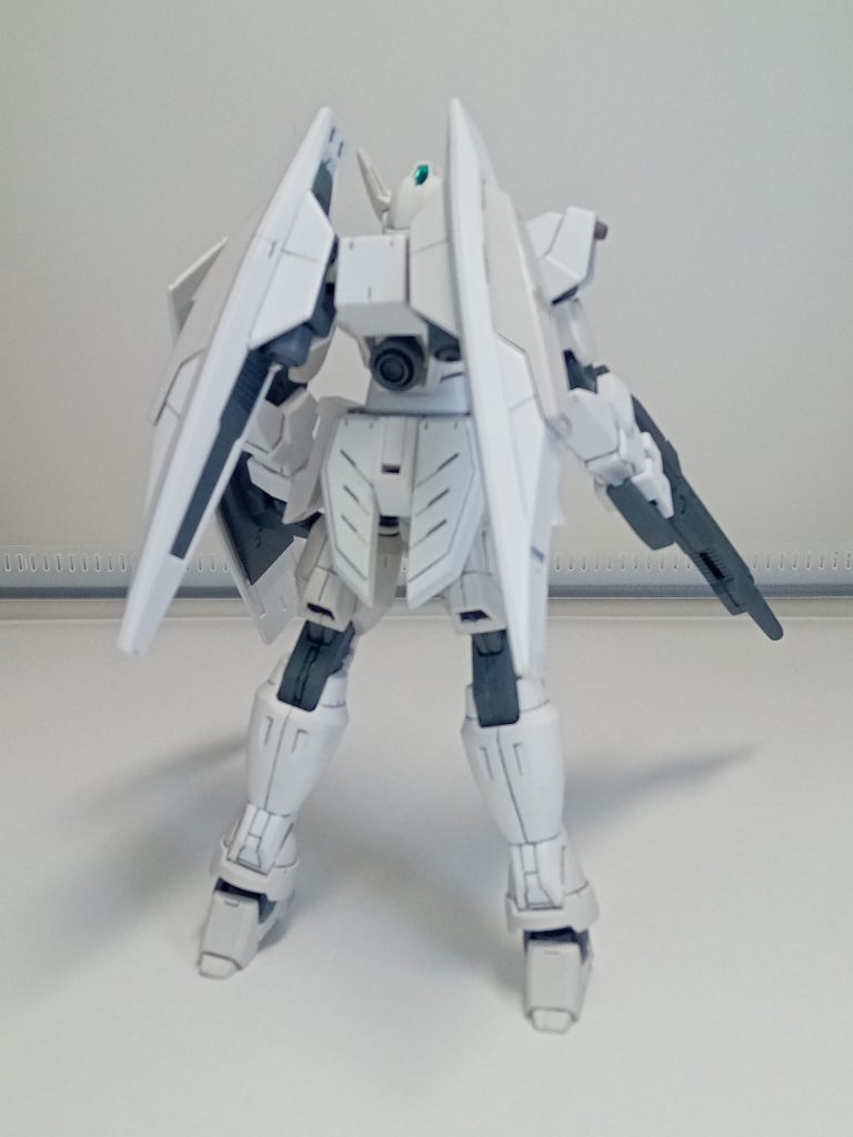 分かりにくいですがバーニアも改良してます。