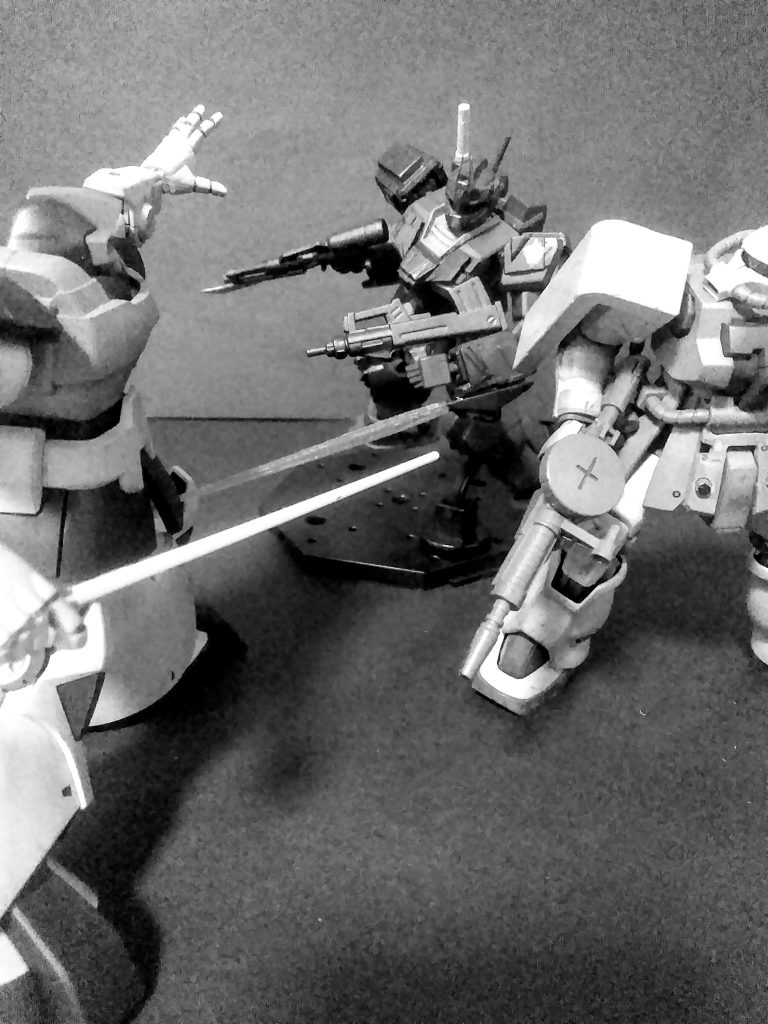 『ジオン残党部隊』掃討戦に参加❗     巷で『DSO BLKプロジェクト』なるプランを実行し、強化したMSを駆る部隊がいる模様彼等を排除するのが『アルカード大尉』の 現在の主任務だ❗