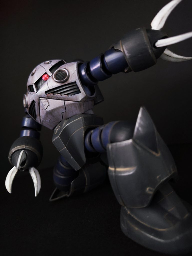 MGの取説からポーズを真似て