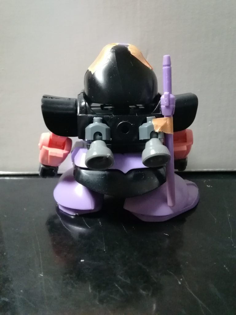 背面のバーニアはボールジョイントで接続。表情付け出来るようにしました。