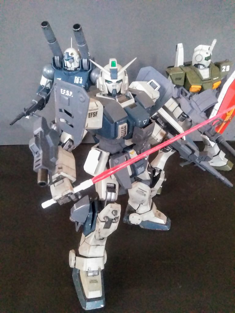 ハイ。何時も通りに並び立ち🤗 勿論「僚機の キャノンさん & ジムさん」と 😌🎶🎵