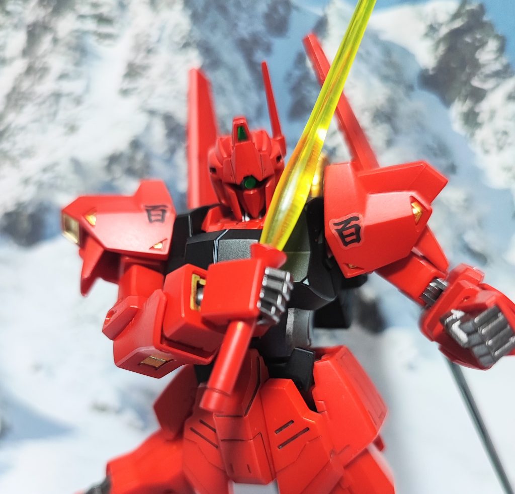 ビームサーベルかなり長めですね、少しカットしても良さそう。