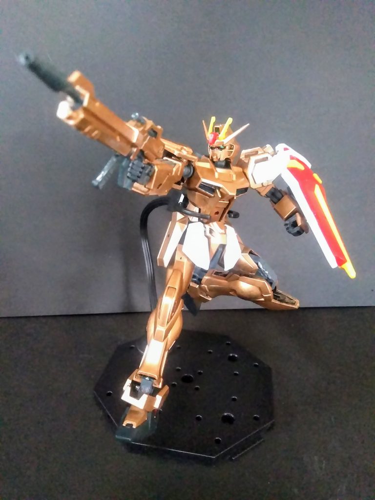 おぉ!「EG」 ナノにこのポージング❗😲 (失礼なヤツだなぁ👹) コレは色々遊べる良キットですね😍