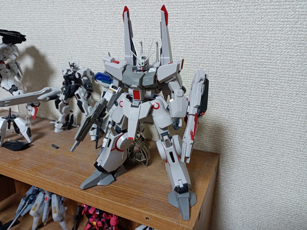 今回は駿河屋で売っていた、福袋にシルヴァバレトが入っていたのでさっそく部分塗装してみました。