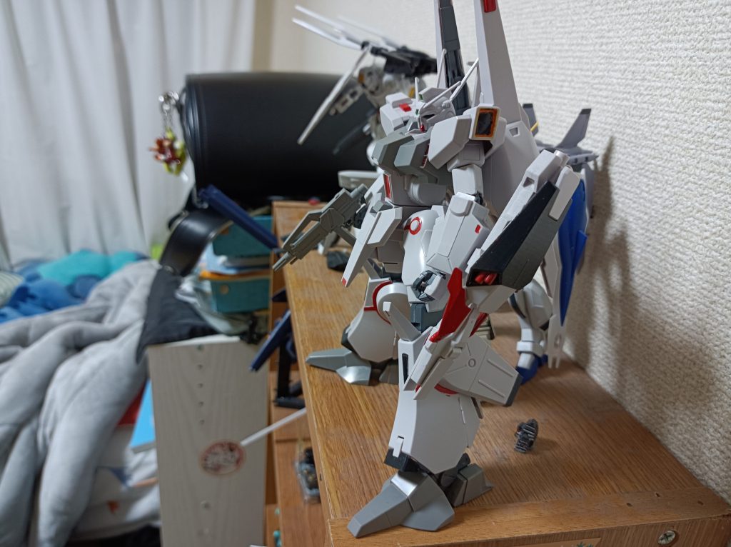 横から見た図①