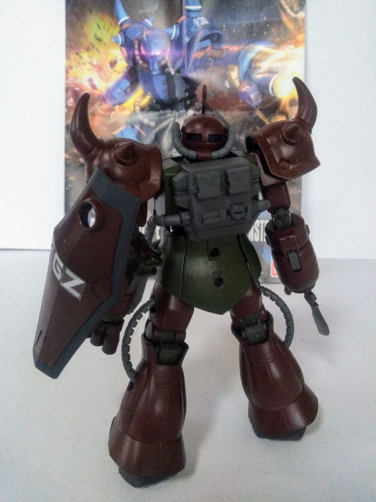 脳内設定としては　　｢ホワイトベース｣を追って地上に降りた　　　　｢シャア少佐｣　　　　　　　　　　　　　　そんな｢シャア少佐｣が大好きな｢ガルマさま｣は｢共に戦場で並び立つ｣為にMSに搭乗したがります。この案件に困り果てた軍指令部は　　　　　　　　セメテ｢安全性の高い新型MSに搭乗させて｣　身の安全を確保しようと画策しました。てな、感じでお願いします🙇⤵️ 