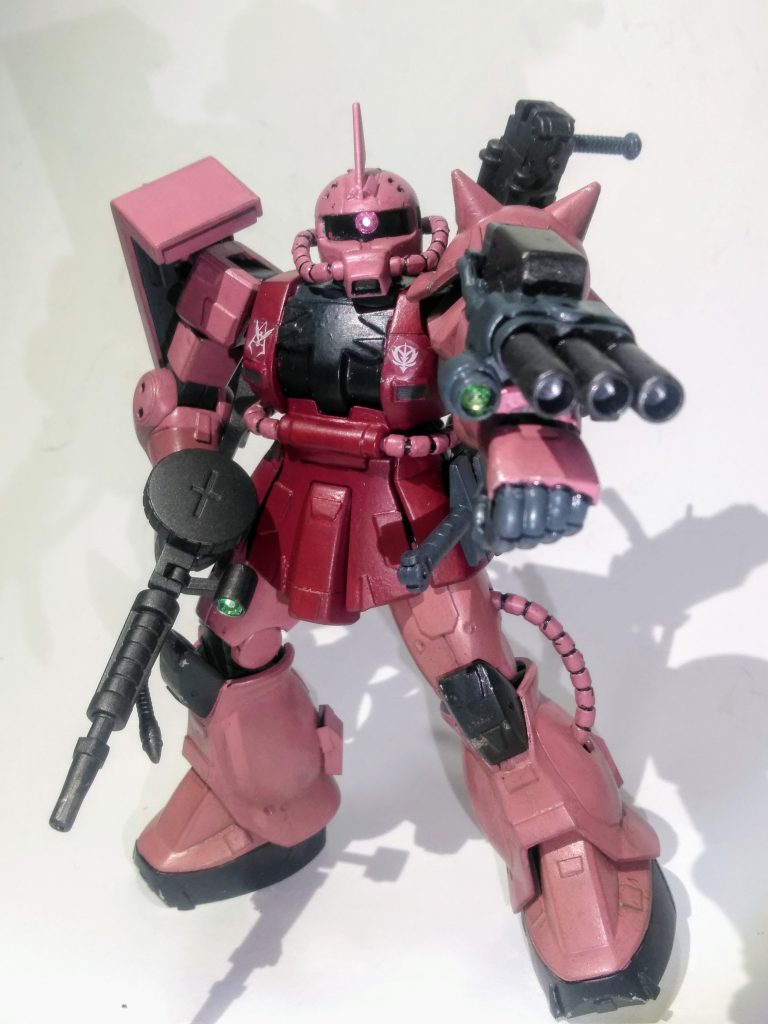 相手方の作品を見比べて自分に無いモノを    パク🤐・・・研究し、吸収する 🤔          情報誌やプロの作品で得るモノとは違った     画期的で直ぐ実践出来るアイデアが沢山        拝見出来ました🧐ハイ。『旧キット グフ カスタム』より頂戴いしました😁                   「陸戦仕様」なら