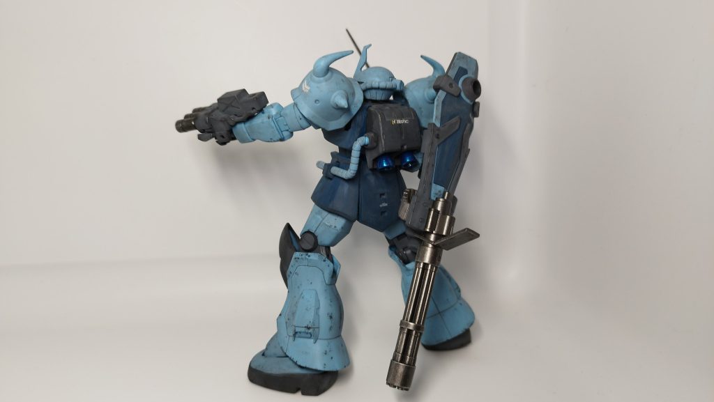 スラスターをメタリック塗装銃身部を黒鉄塗装あとは成形色のままです。