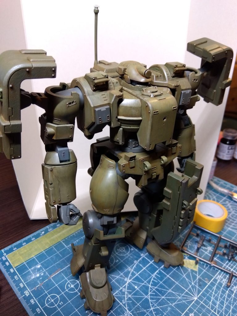 塗装後！筆塗りだと夜中も作業出来て良きですね！　筆ムラも子どもの頃に塗った時のイメージとは違ったものでした。色を重ねて塗る度に塗装が仕上がっていく様子が楽しかったです！最後までご覧頂きありがとうございます！