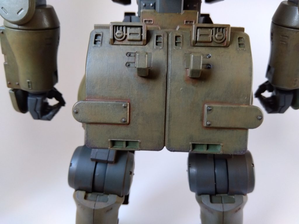 つや消しをかけると筆ムラが馴染んだように感じました。