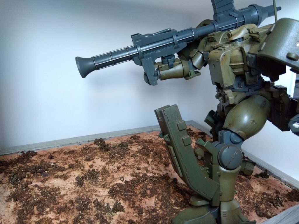 足元は前に紙粘土や百均で買ってきたもので作った地面です。