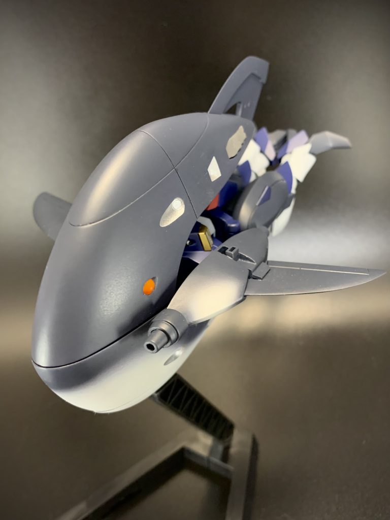 元機構のまま、バインダーを閉じれば、オルカ(シャチ)形態の完成です