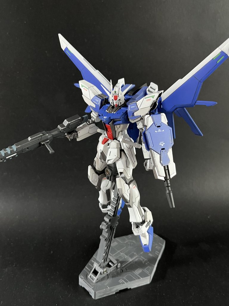 背負い物のディテールが寂しい。。。