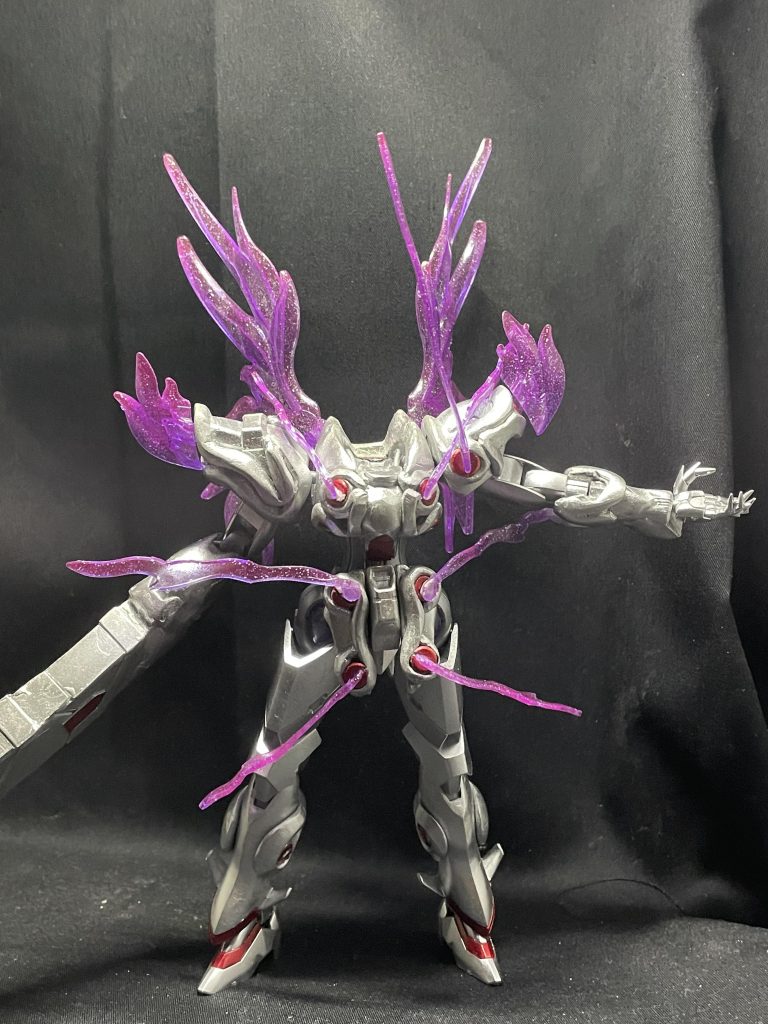 ディナイアルのクリアパーツを取り付けてなんちゃってファントムライト再現もできます