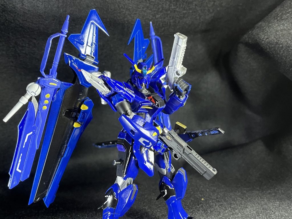 此方が、サイドアーマーに装備してある二丁拳銃です