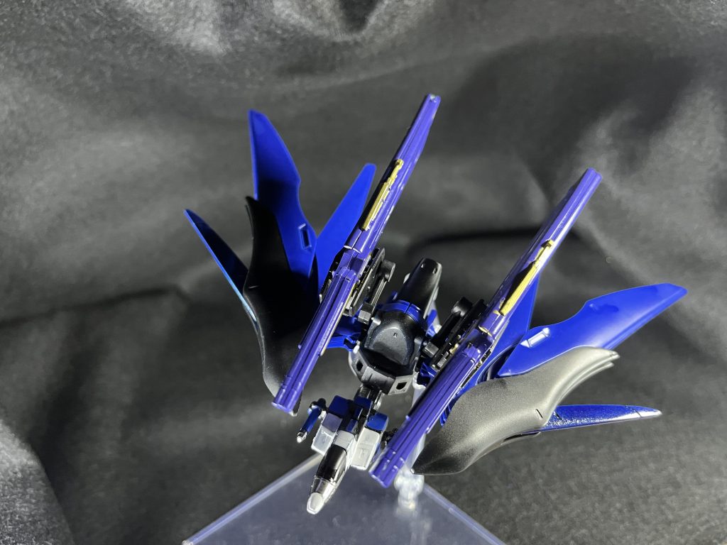 本機で一つ、支援機で一つ合計最大二つまで戦闘に持ち込めます戦闘時は状況に応じて交換します