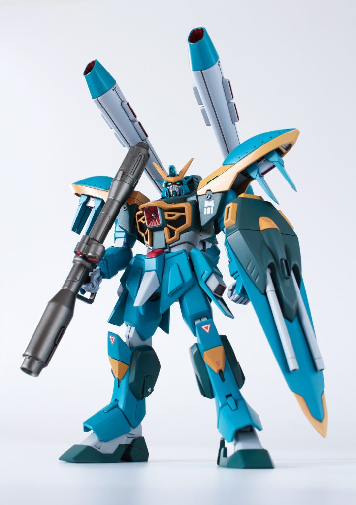 カラー青系:定番のコバルトブルーとビリジアングリーンを混ぜてから好みに色味調整緑系:ビリジアングリーンとグレー系の混色黄系:オレンジ下地にリンプラのイエロー白系:エアリアルホワイトにパープル混ぜてます赤系:メタリックとフラットの2種類塗り分け鉄色:ガイアのガンメタルまんまコート:フッ素入り半光沢塗り分けがとにかく大変ラッカーで塗って水性やエナメル拭き取りの繰り返しでしたブロックが多いのでマスキングも大変ですデカール今回抑えめですそもそもSEED系の水転写が簡単に手に入らない理由もあったりで…その代わりというか30mmシリーズで販売されている3Dのメタリックシールを各所入れました