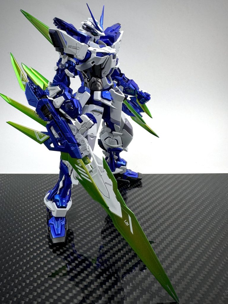 エールストライカーは製作しておりません。積んでいるエクリプスに背負わせてあげる予定。