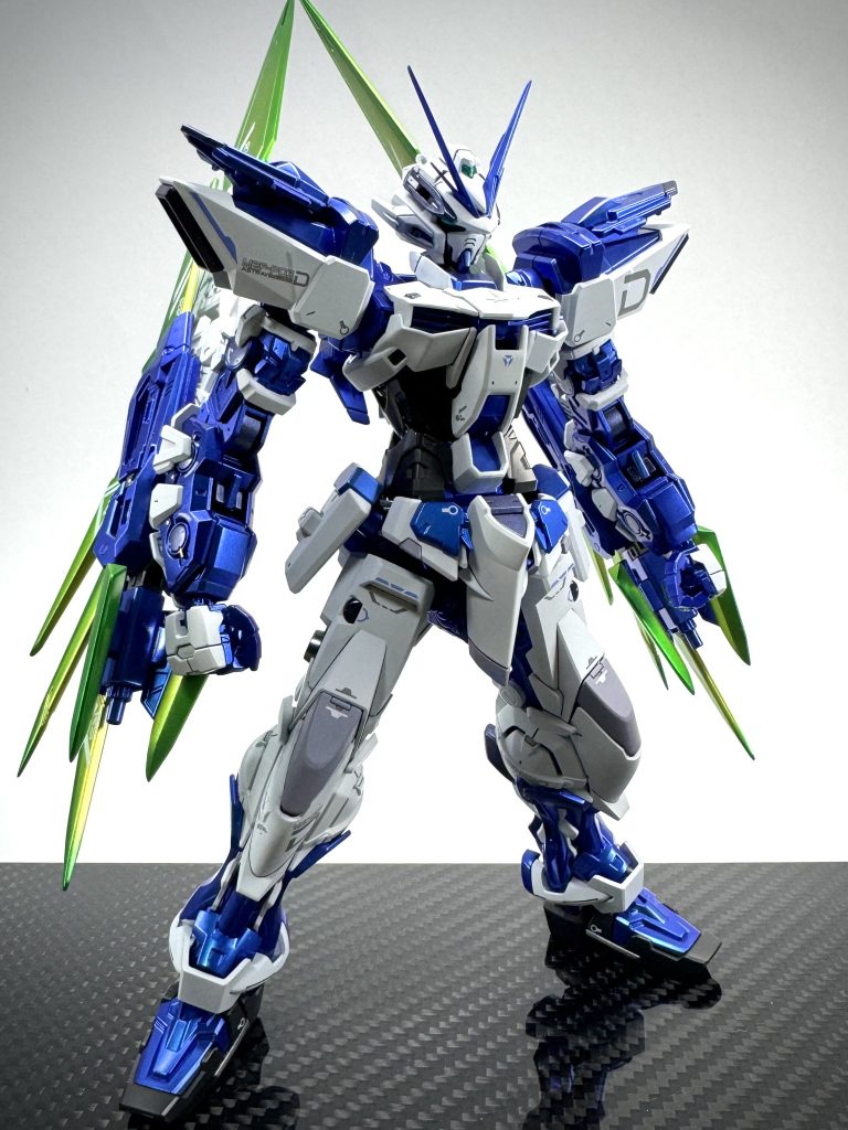 今回は細かな塗り分けとそれぞれの色の質感にこだわり塗装を行いました。