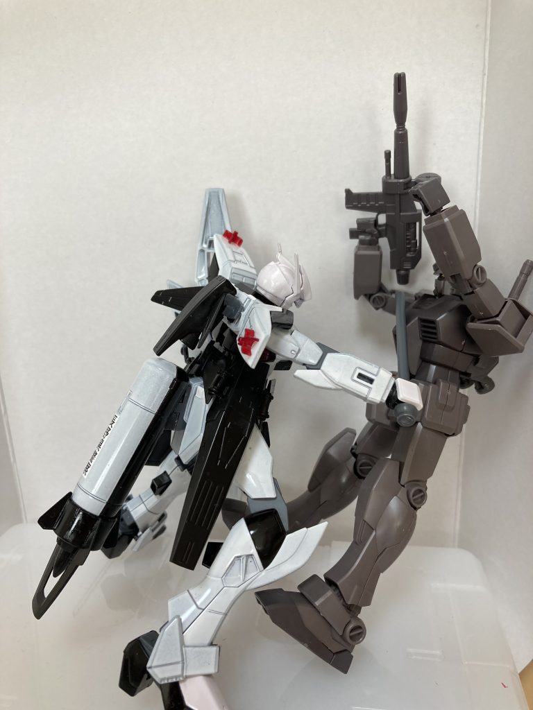 確保！警棒はランナーのあまり部分で作ったただの棒w