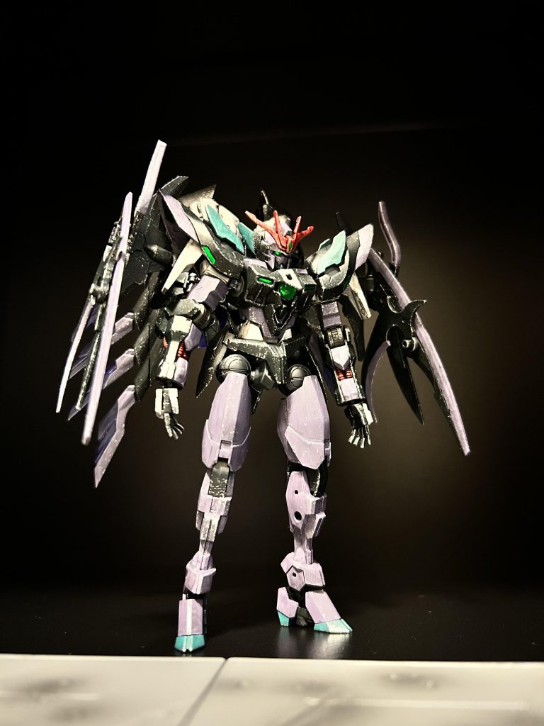 下半身に30mmを使ったのですがすごくよく動くんですね今回デスノートのリュークをイメージして作りはじめたものの…途中からよくわかんなくなりました