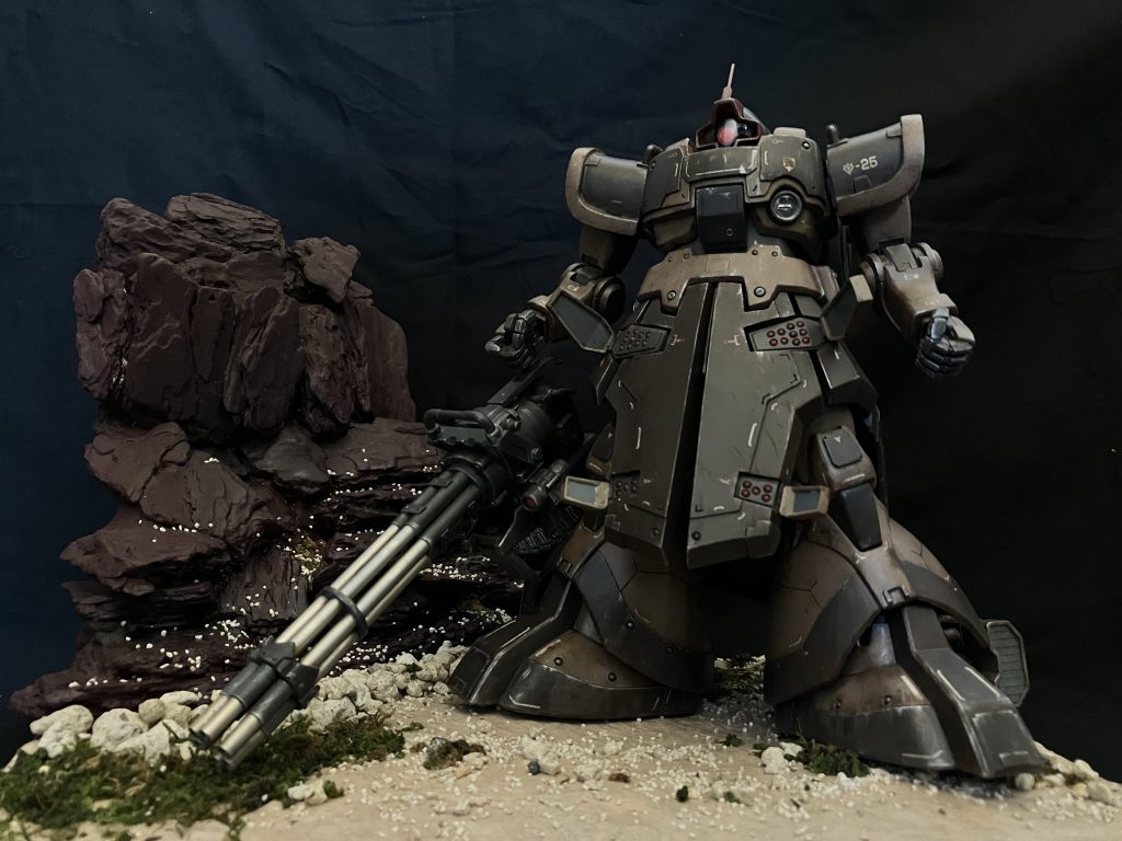 フロントアーマーのミサイルハッチ展開は磁石で、ミサイルは100均でちょうど良いのを発見‼︎