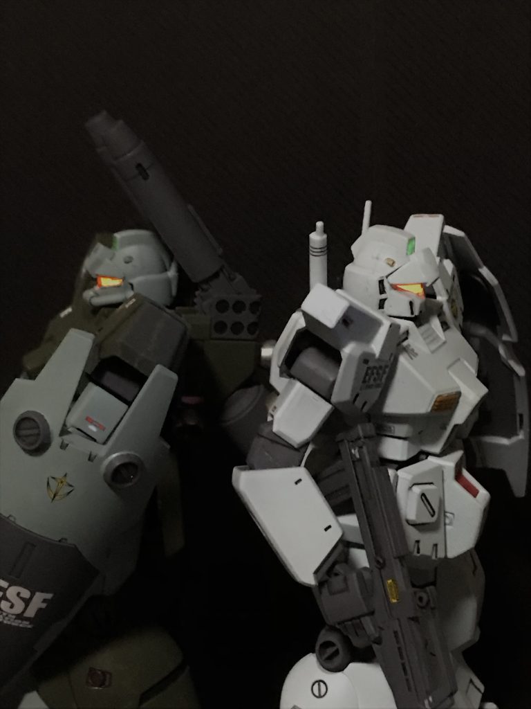 ジムカスタムとの2ショット4