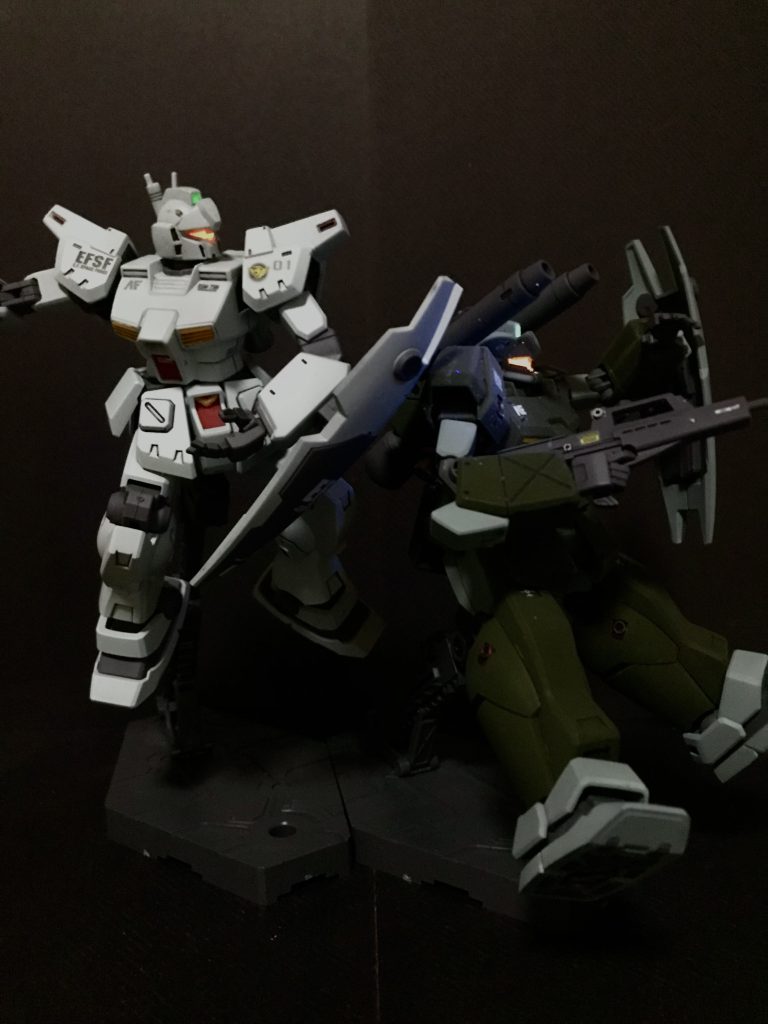 ジムカスタムとの2ショット3