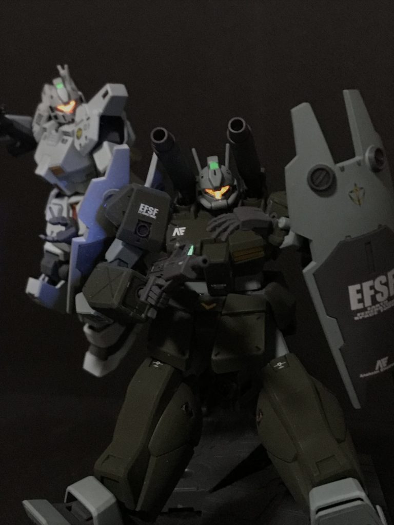 ジムカスタムとの2ショット2