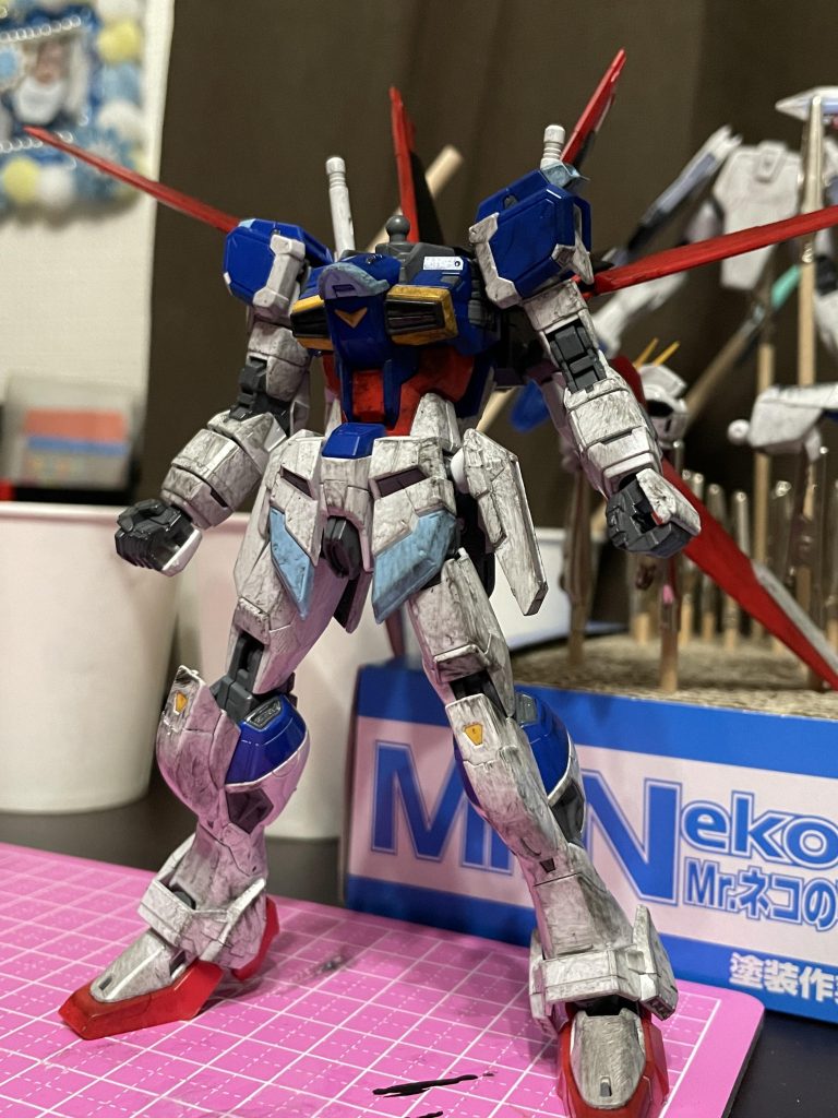 あえてフリーダムよりインパルスの方を濃く汚すことで、格上の存在を全力で倒した感を出しました。