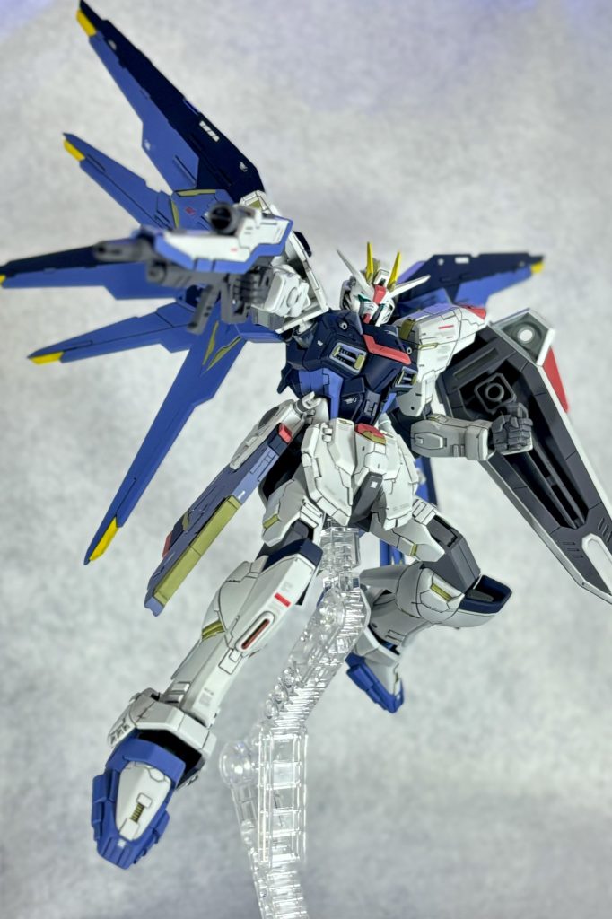 本の作例と比べたらやっぱり細かいところや色味は違うし処理も甘くて気になるところ多いですが、満足な一体です。