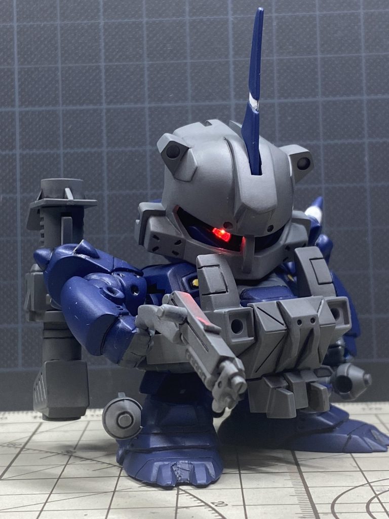 BB戦士オリジナルギミックだったチョバムアーマーも、問題無く装着できます。