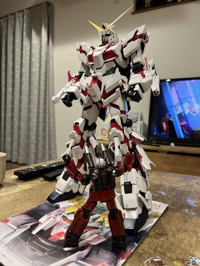 変身するとさらに大きくなるので子供たちが大興奮してます