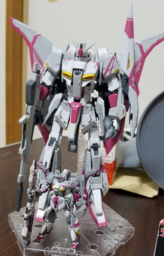 RGと比較、荒いなぁと言う反省と、よく作ったなこれ、という称賛がせめぎ合っていますw最後までご覧頂き、ありがとうございます!!m(_ _;)m