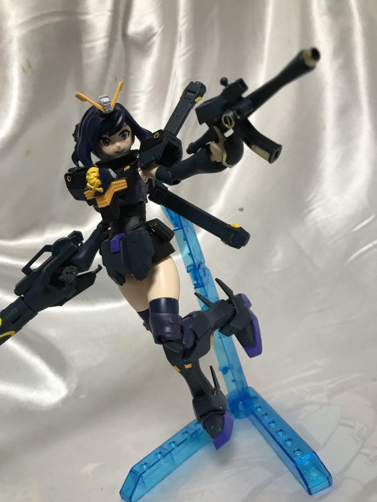 ナミさんで十分楽しんだので、ってことで、こっちは思い切ってザンバスターに。ティターンズカラーのスプレーまた出てほしい