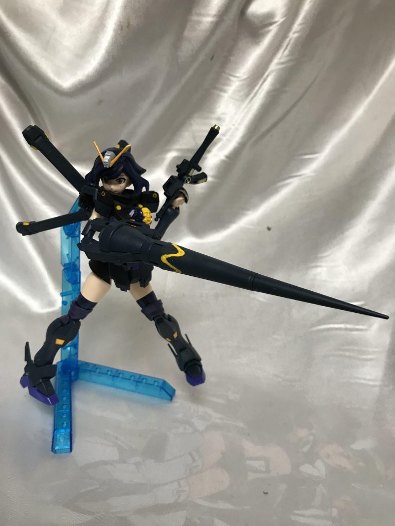 模様は筆塗りです、こんなところマスキングでやれない!w