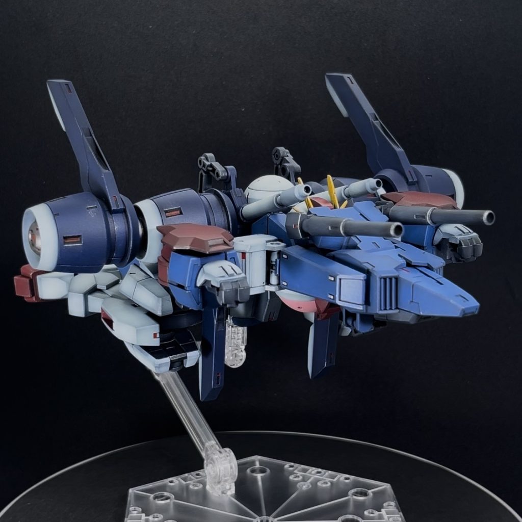 バオリ・ハミングポッドの下部に、デミの股間に接続できるジョイントを付けていますので、バオリ経由でトップとボトムを接続しています。