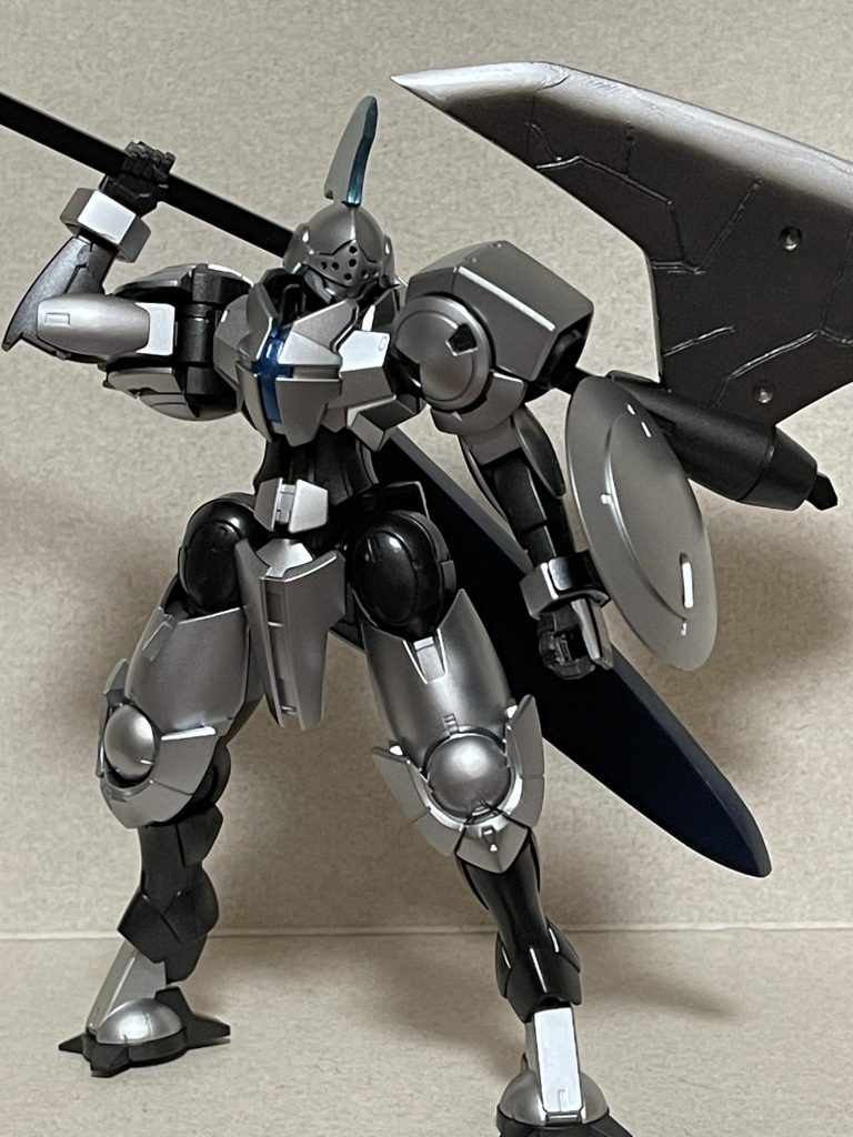 戦闘終了後に大斧を肩に担ぐのいいですよね。