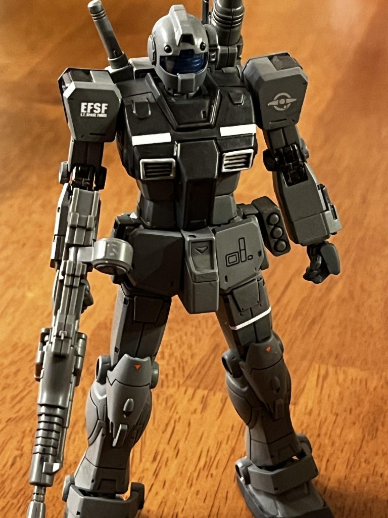 カラバ所属ということで、Zプラスのような配色をイメージしていましたが、思っていた以上に暗めの色に仕上がりました。0086年に運用されている機体なので、ライフルくらいは時代に合わせたものを持たせてあげたほうがもっと説得力でたかなーと。