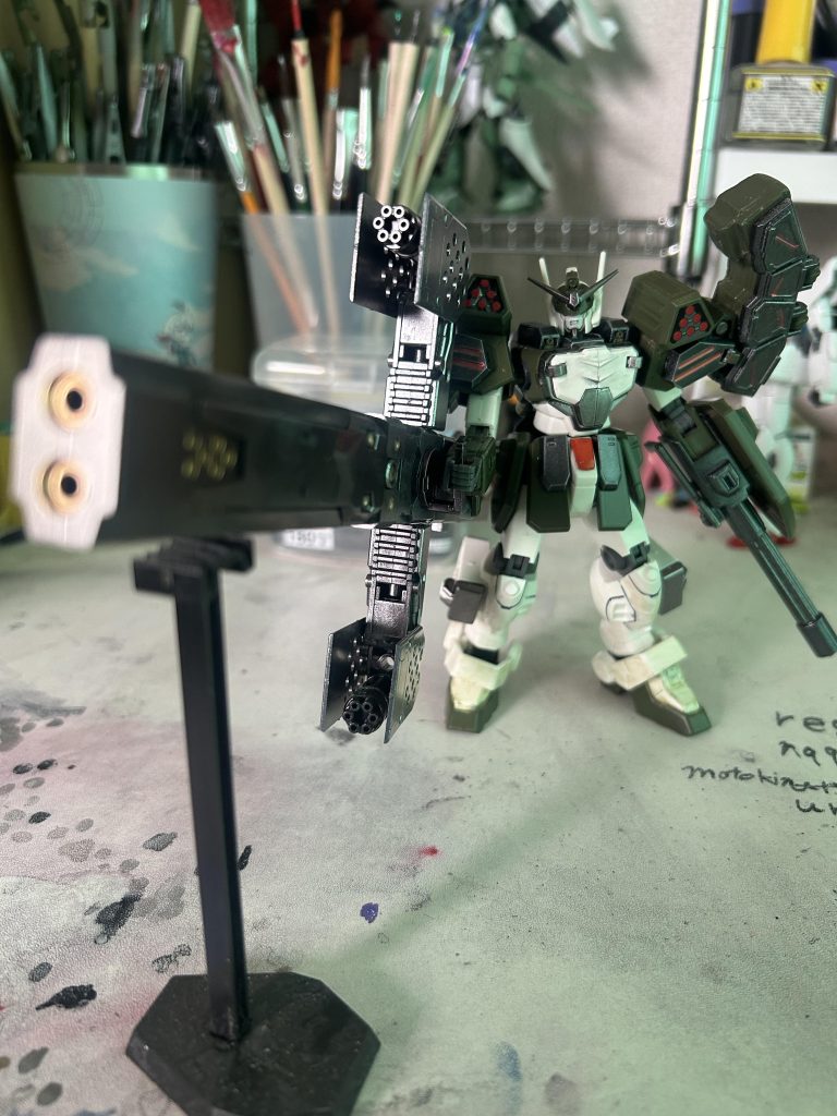 ライフルモードにしてから、ガトリングの位置を変えて一斉に発射することも可能