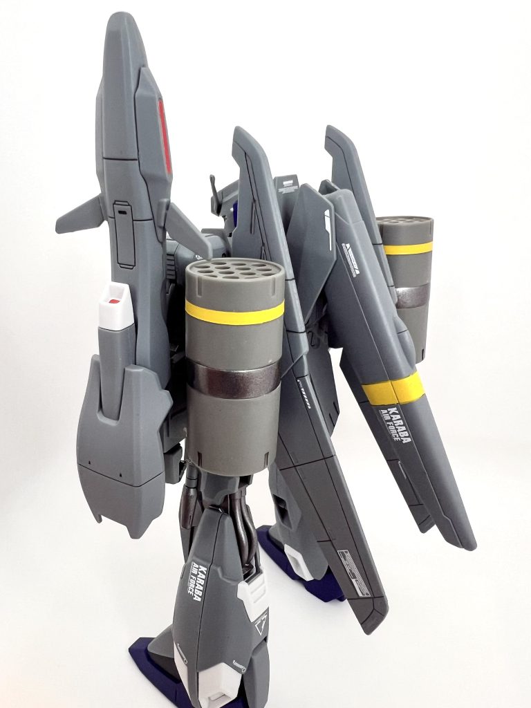 今回も部分塗装の簡単仕上げ、成形色のグレーが優秀で、合わせ目もほとんどない、とても作りやすいキットでした。