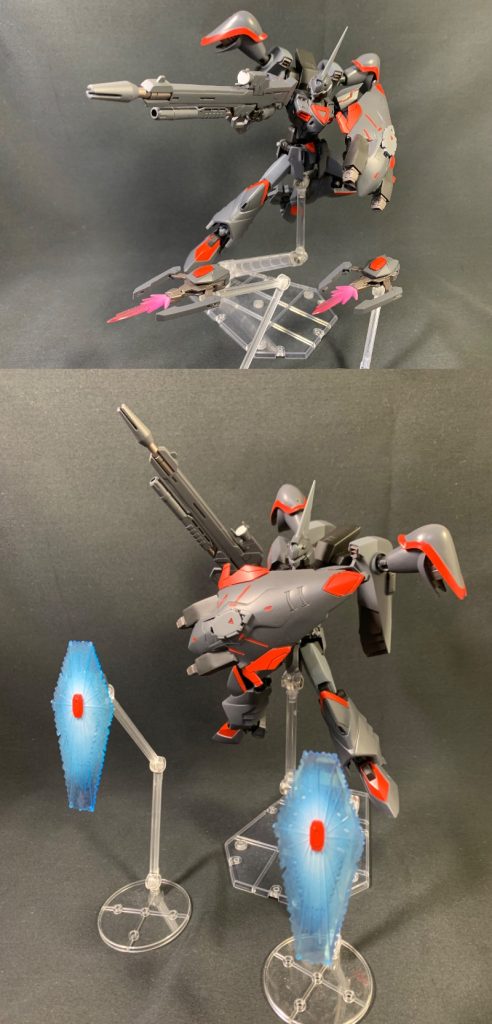 無線式エクステンショナル・アレスター両腰にマウントされたロケットアンカー。ゲイツに元々搭載されているこの武装は、元は有線式でしたがドラグーンのような無線式にしました。射撃も可能という設定で、ビームシールド発生装置も搭載されているため攻防一体型の武装となりました。無線式の利点を生かし、広範囲に防御陣形を展開できます。