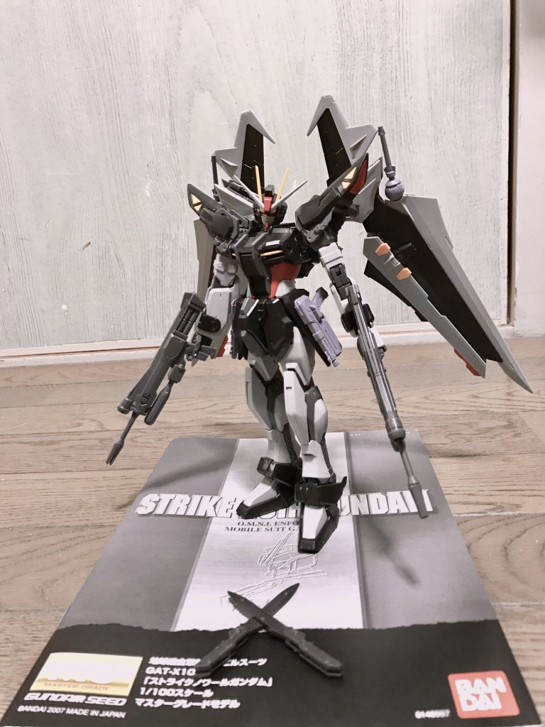 MG ストライクノワール