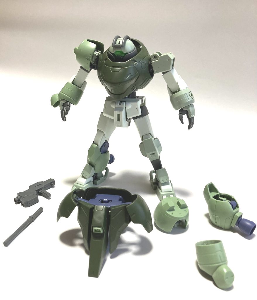 シンプルさゆえの拡張性と信頼感から、ブリオン社以外のカスタム機も少なくない。ブリオン社にとってはならず者の手に渡り、凶悪な改造をされることも悩みの種となる。