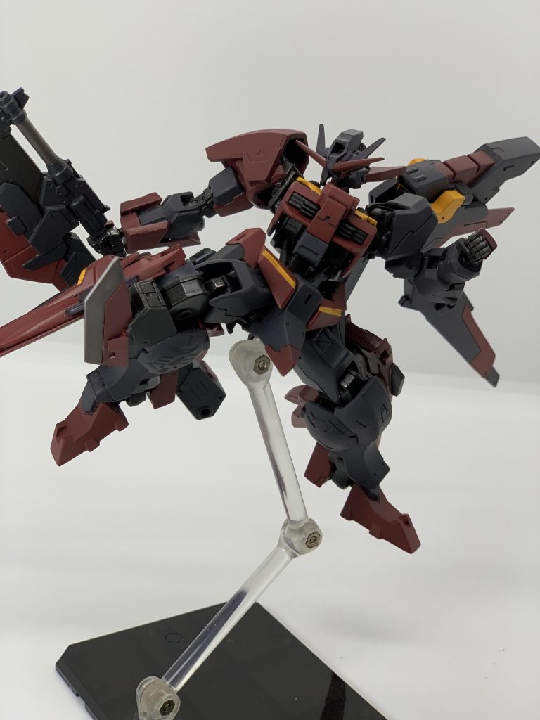 二ーブレード刃部分には高硬度レアアロイで作られている