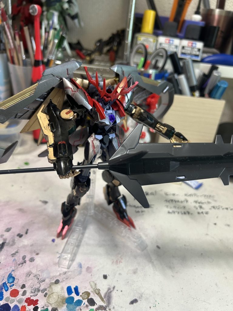 ルプスレクスの巨大メイスもちゃんと装備できます。